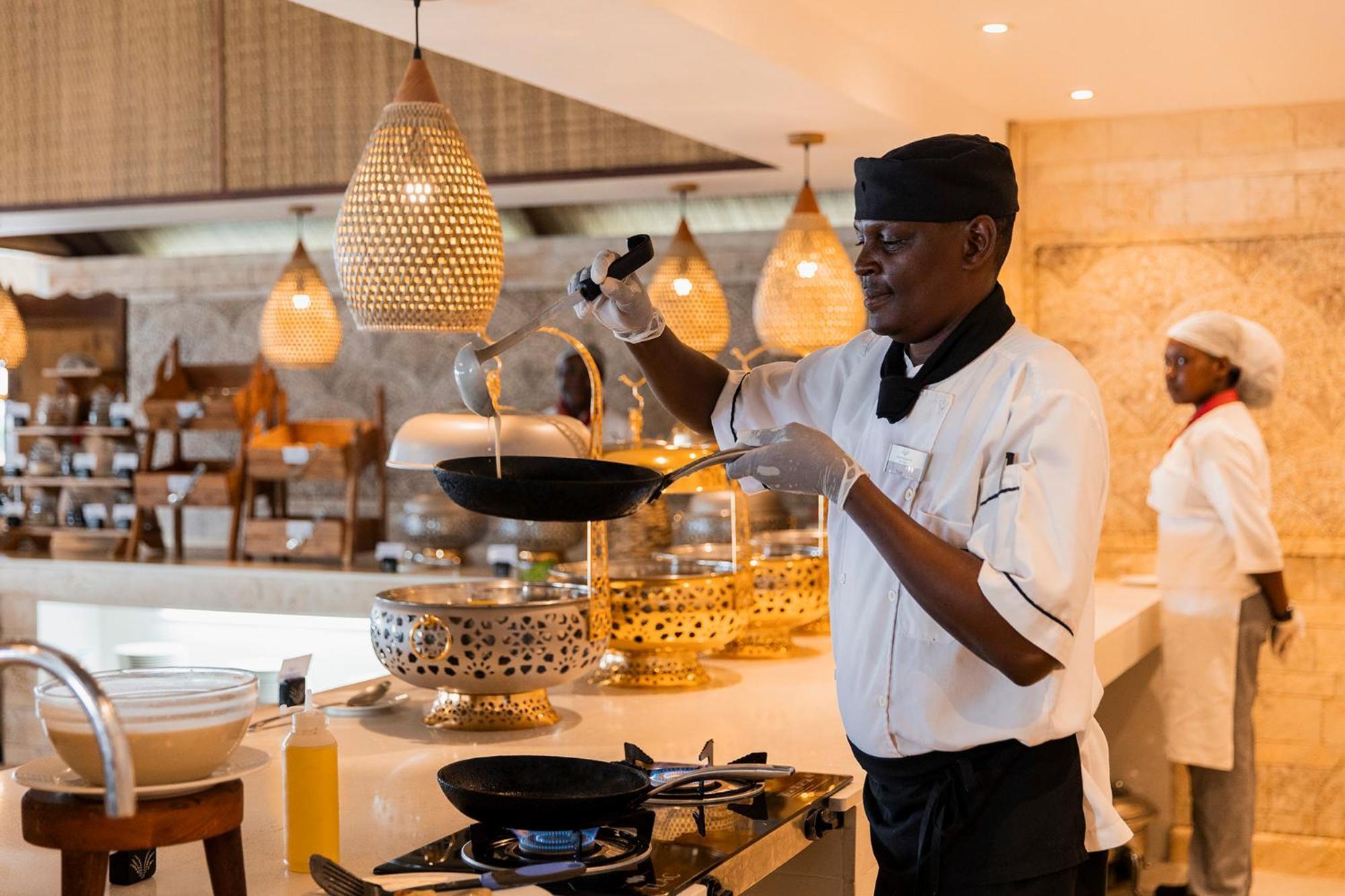 Hemingways Watamu Hotel Exterior photo