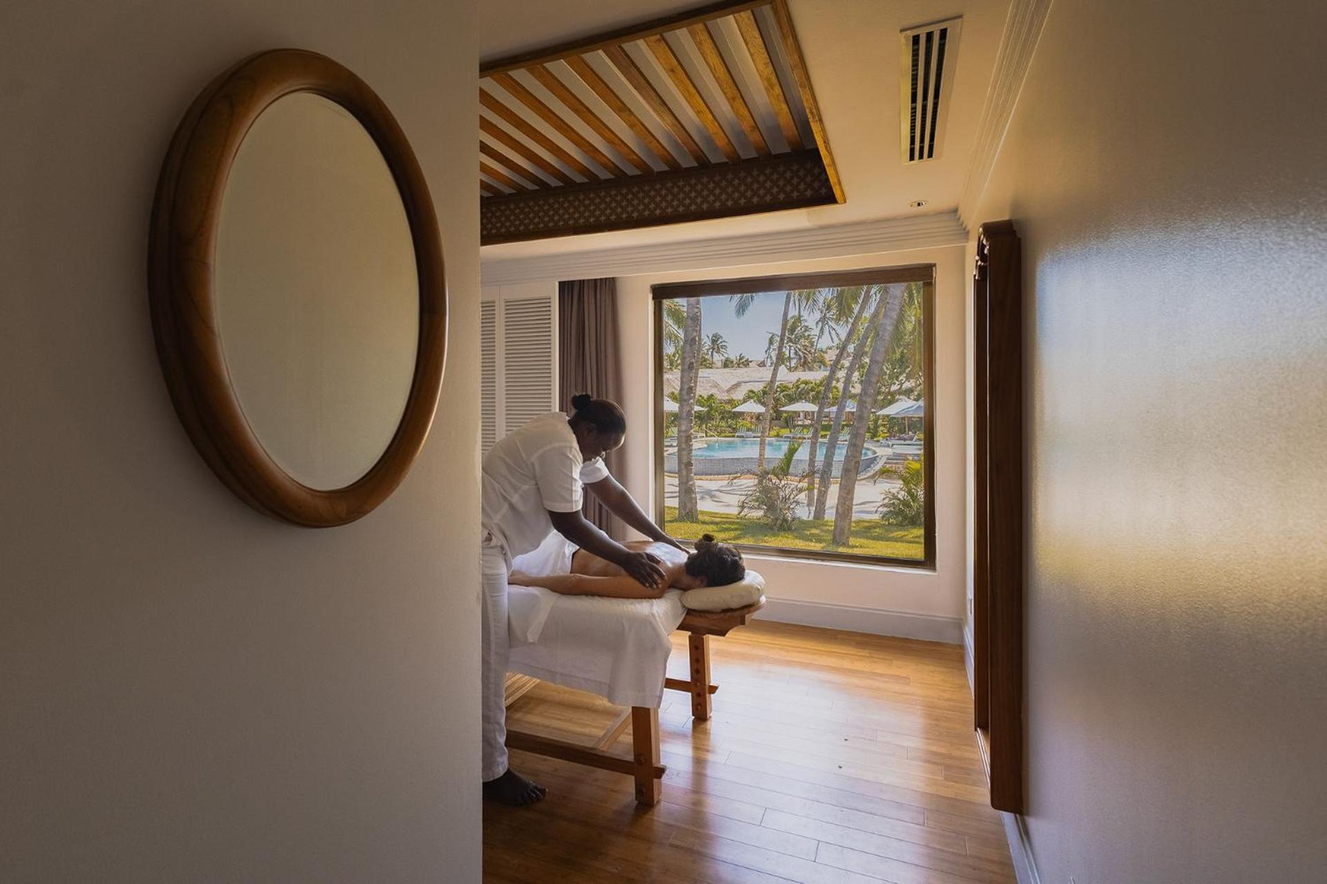 Hemingways Watamu Hotel Exterior photo